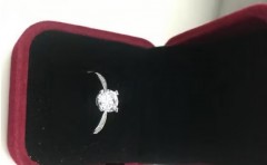 Swarovski Zilvere Diamond Casule ring Nieuw nooit aangetrokken     
